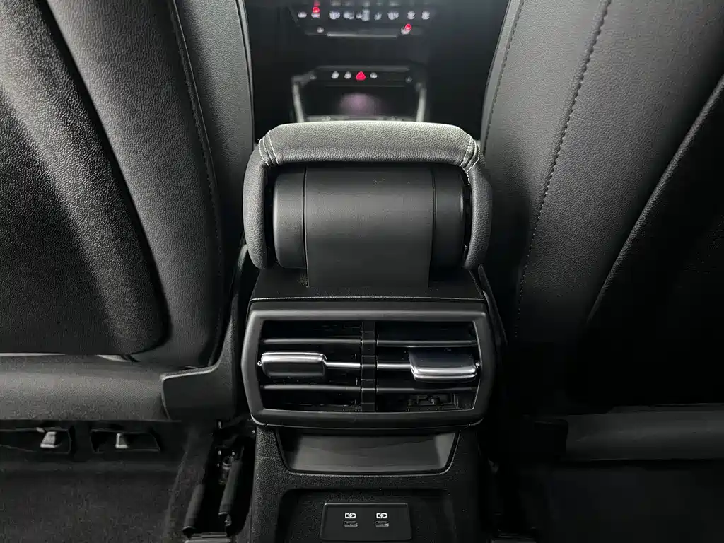 Audi A3 2023 — фото 14