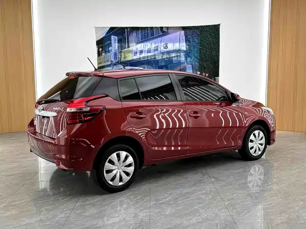Toyota Yaris L 2020