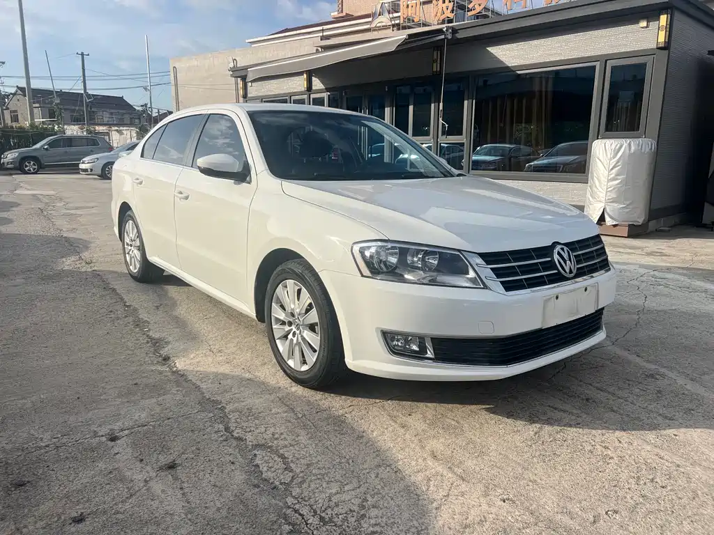 Volkswagen Lavida 2015