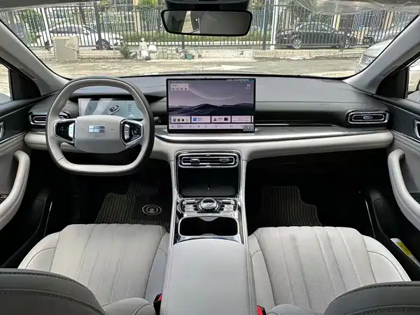 Geely Galaxy Star 6 2025