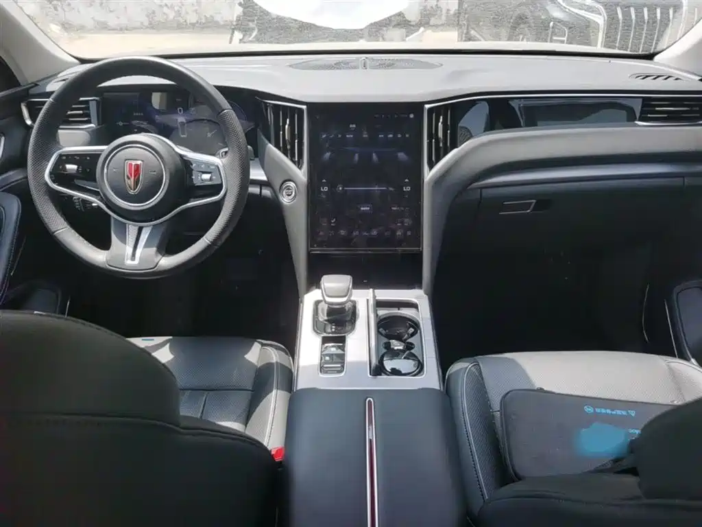 Hongqi HS7 PHEV 2024 — фото 10