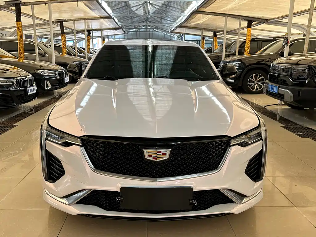 Cadillac CT4 2021 — фото 2