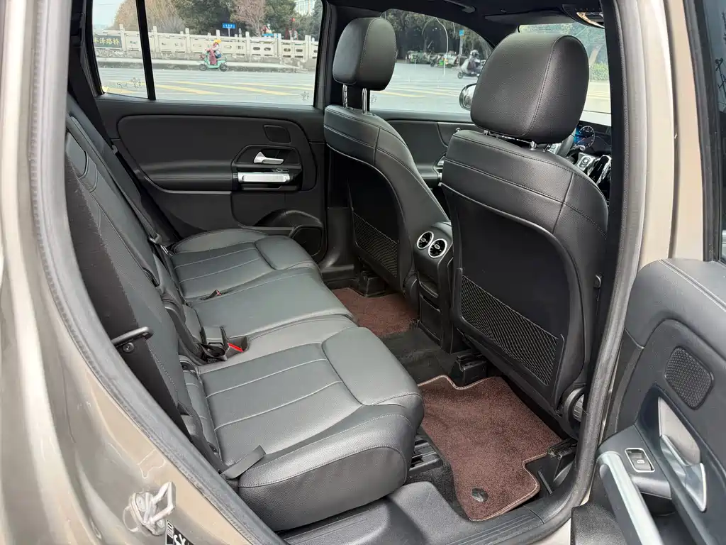 Mercedes-Benz GLB 2020 — фото 16