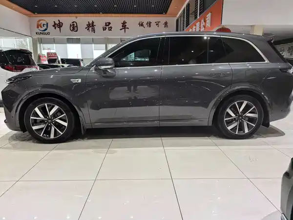 Li Auto L8 2023