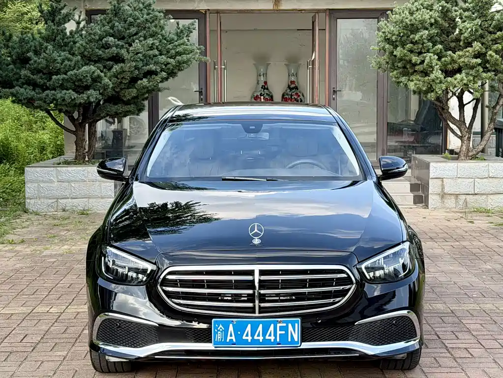 Mercedes-Benz E-Class 2023