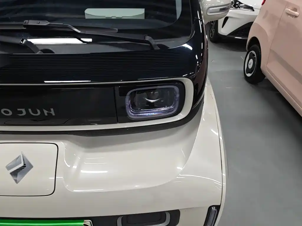 Baojun Kiwi EV 2022 — фото 24