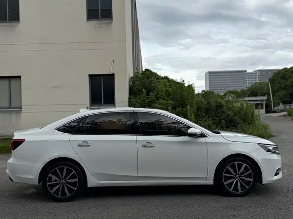Roewe i6 Classic 2018