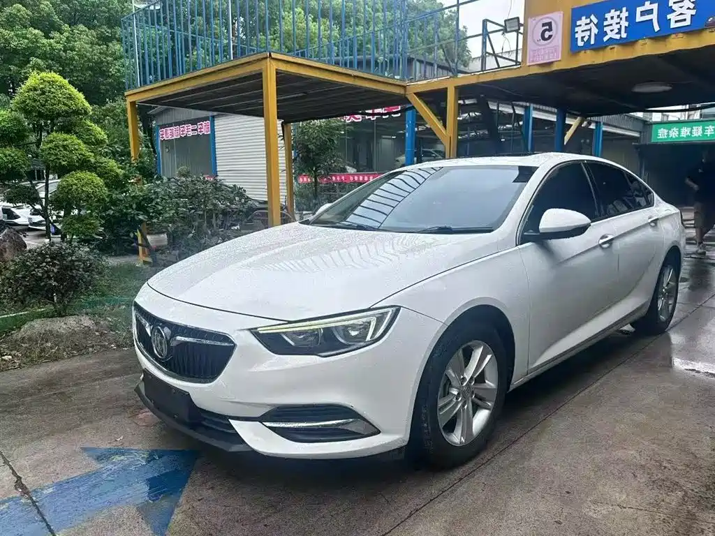 Buick Regal 2020 — фото 1