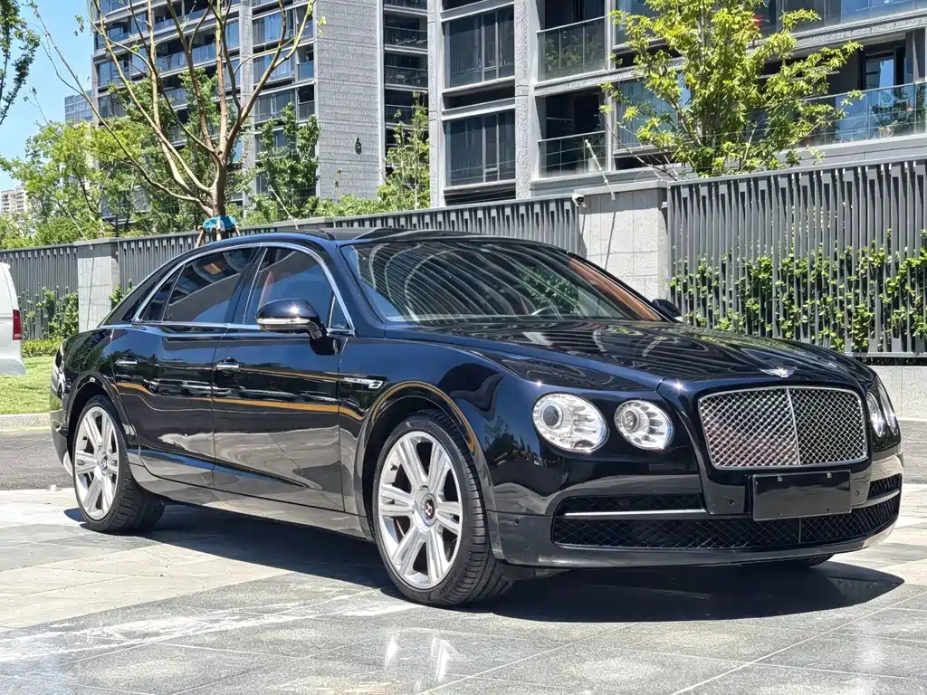 Bentley Flying Spur 2017 — фото 3