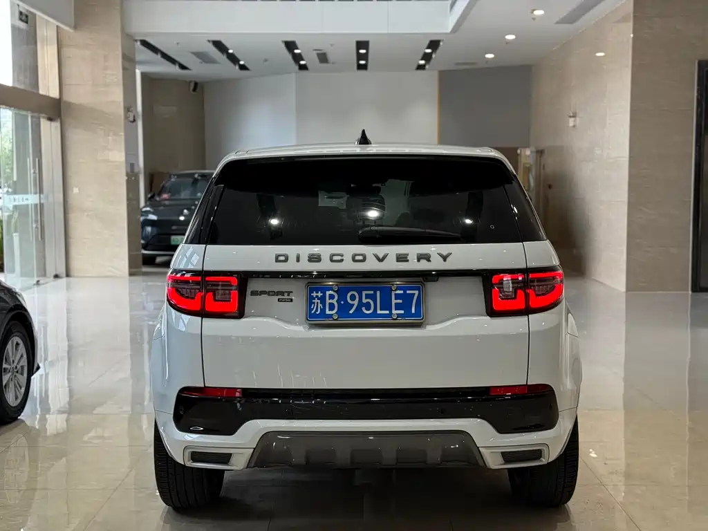 Land Rover Discovery Sport 2022 — фото 16