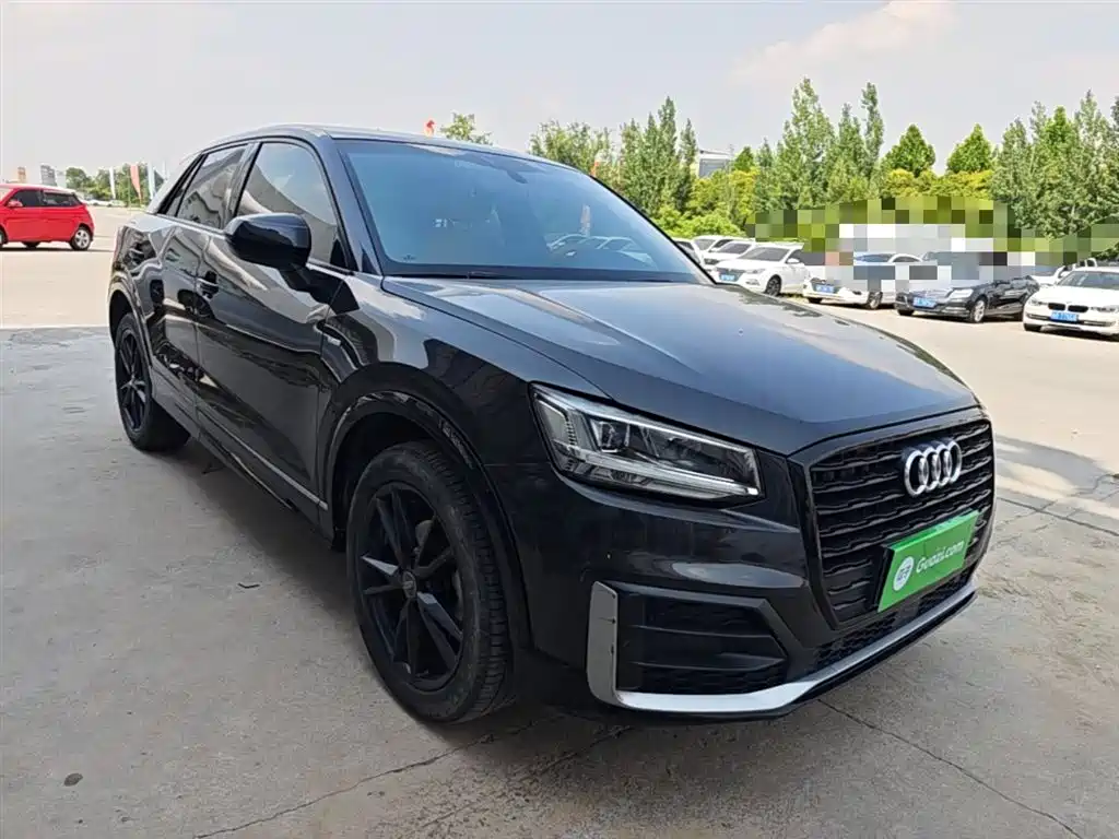 Audi Q2L 2020 — фото 4