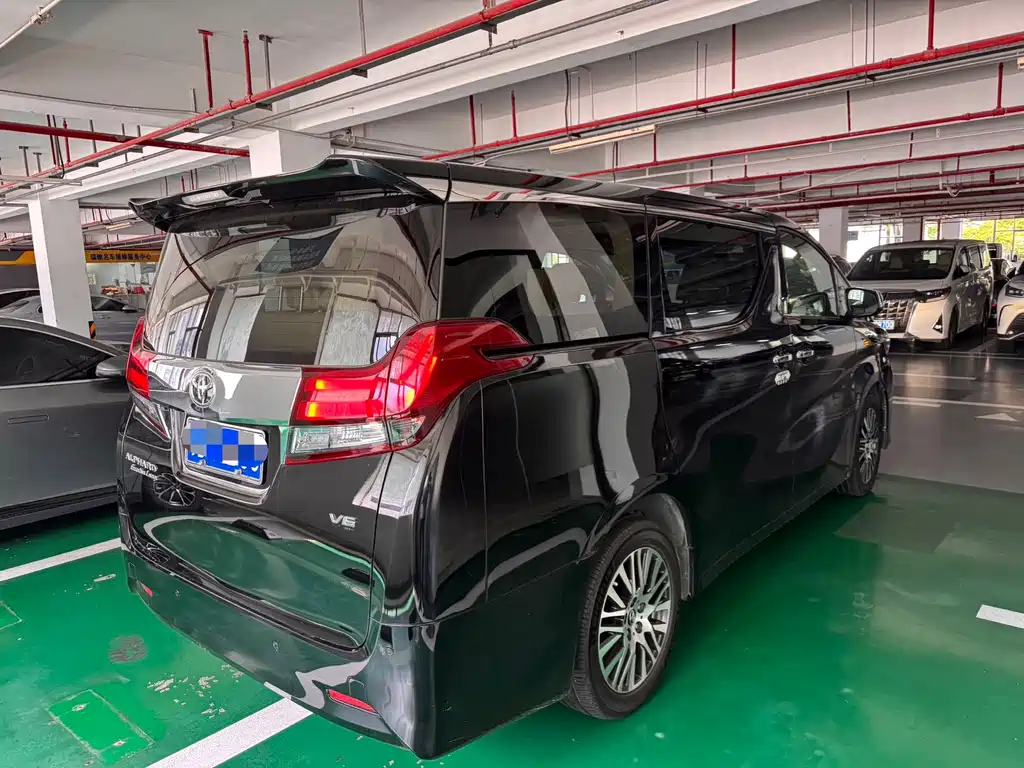 Toyota Alphard 2018 — фото 15