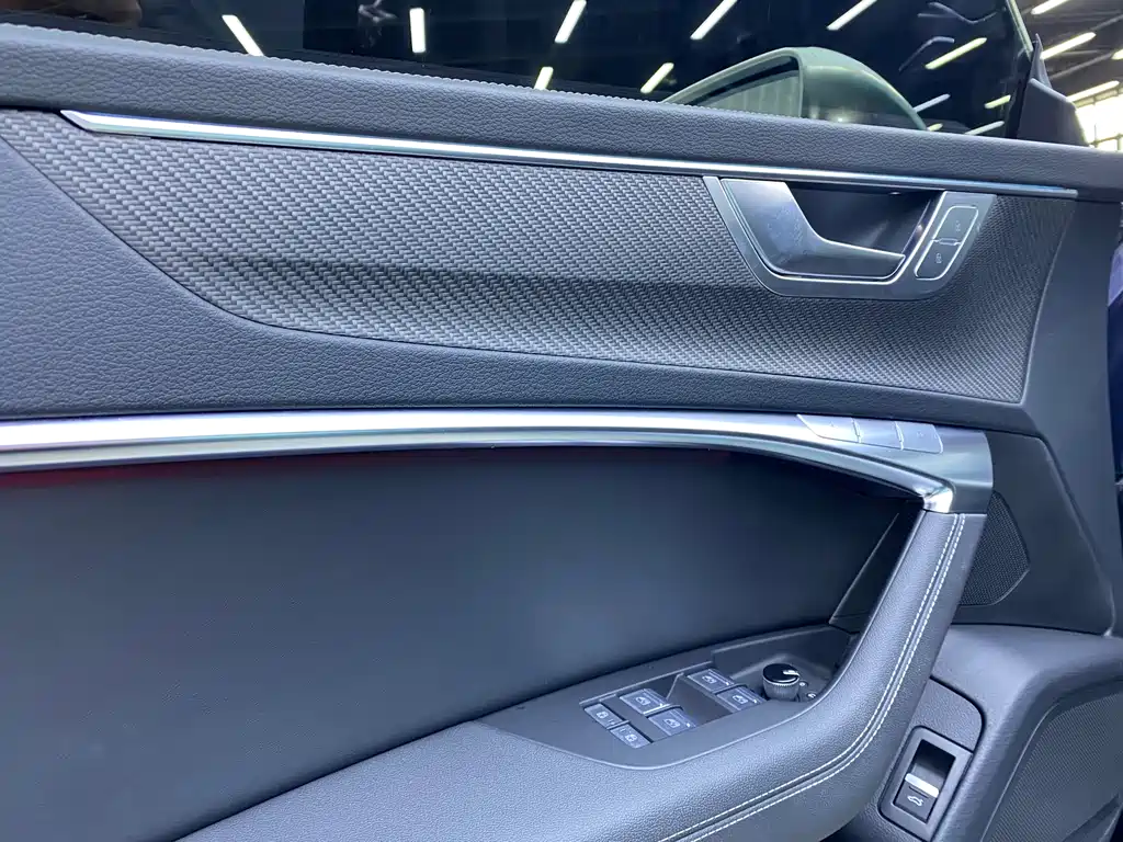 Audi S7 2023 — фото 14