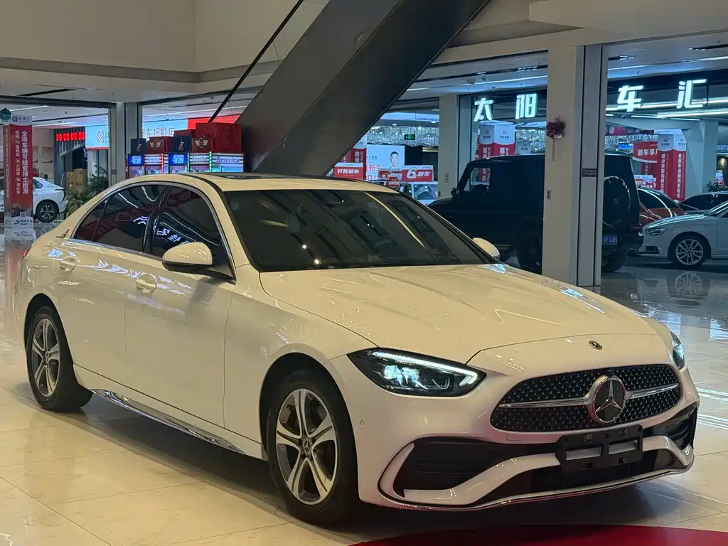 Mercedes-Benz C-Class 2022
