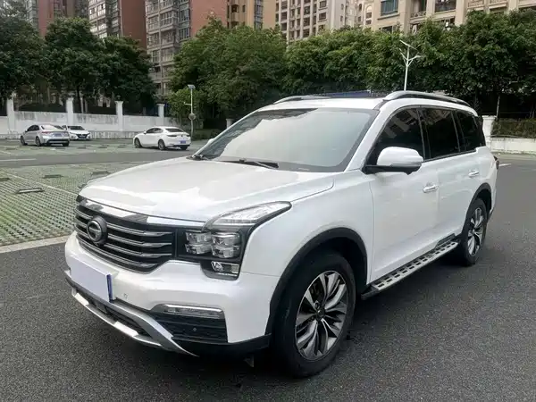 GAC Trumpchi GS8 2017