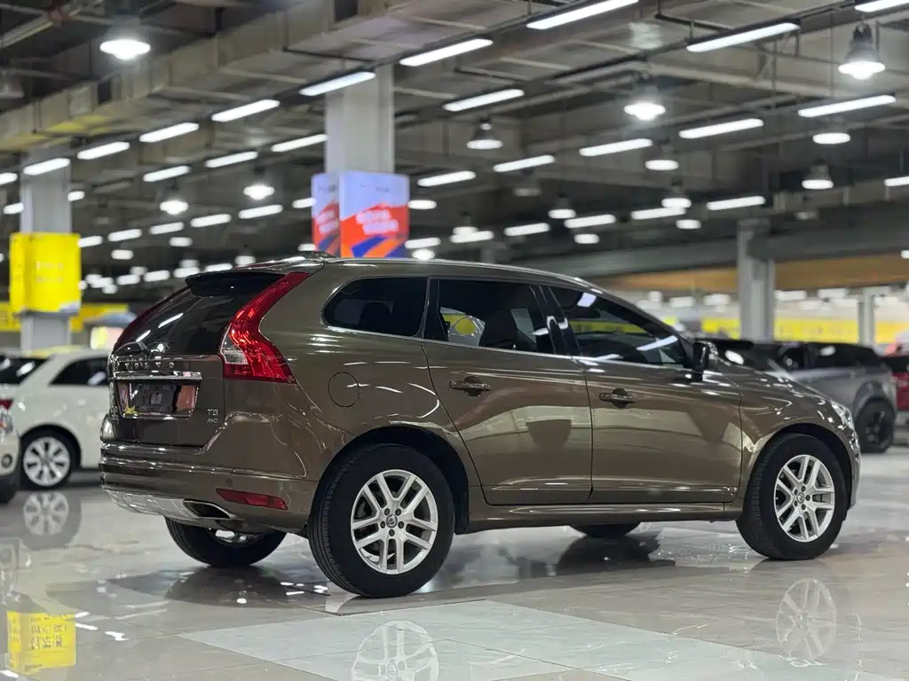 Volvo XC60 2016 — фото 5