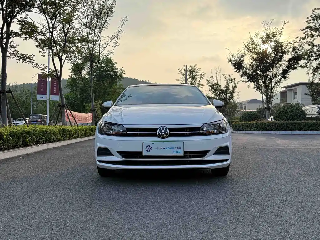 Volkswagen Polo 2021