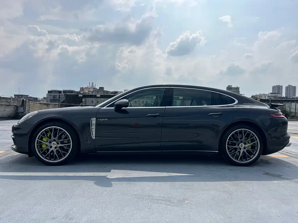 Porsche Panamera Hybrid 2018 — фото 8