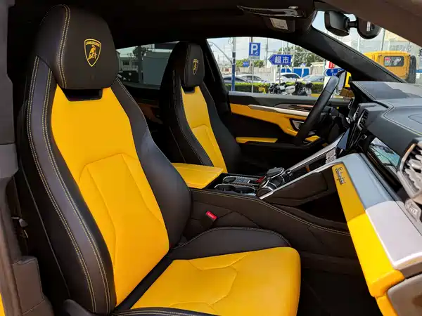 Lamborghini Urus 2023