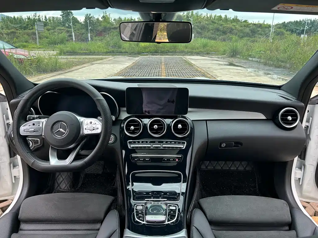 Mercedes-Benz C-Class 2020 — фото 12