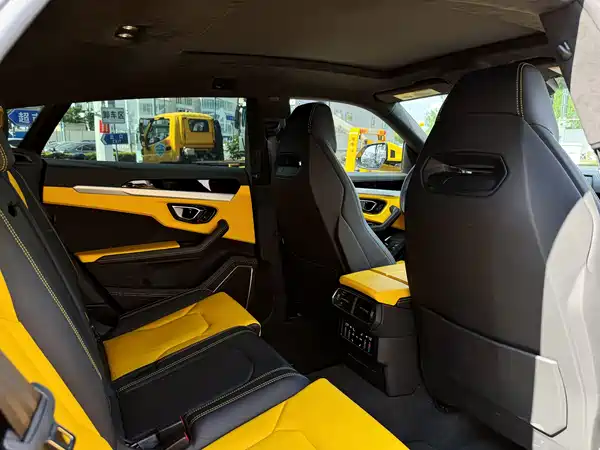 Lamborghini Urus 2023
