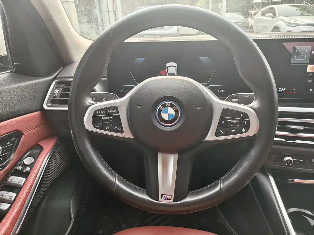 BMW i3 2024 — фото 12