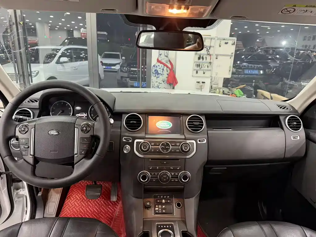 Land Rover Discovery 2016