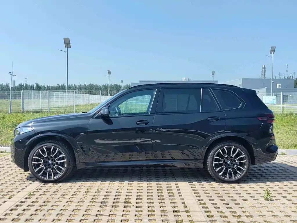 BMW X5 2024