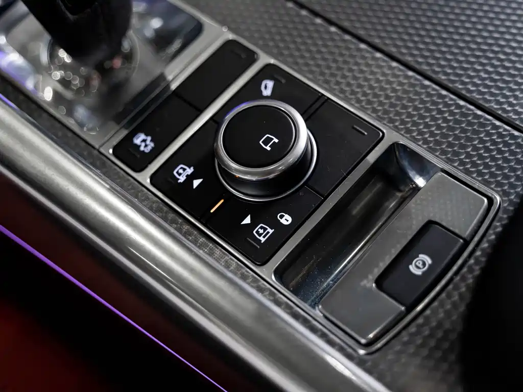 Land Rover Sport 2020 — фото 21