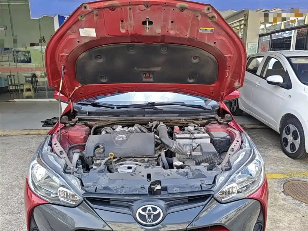 Toyota Yaris L 2022 — фото 20