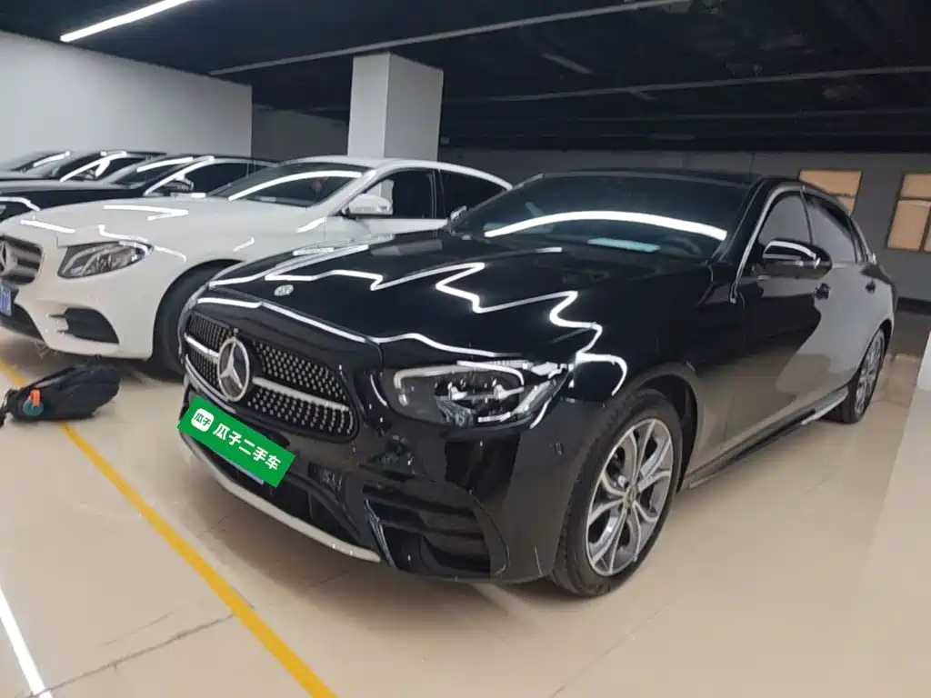 Mercedes-Benz E-Class 2022