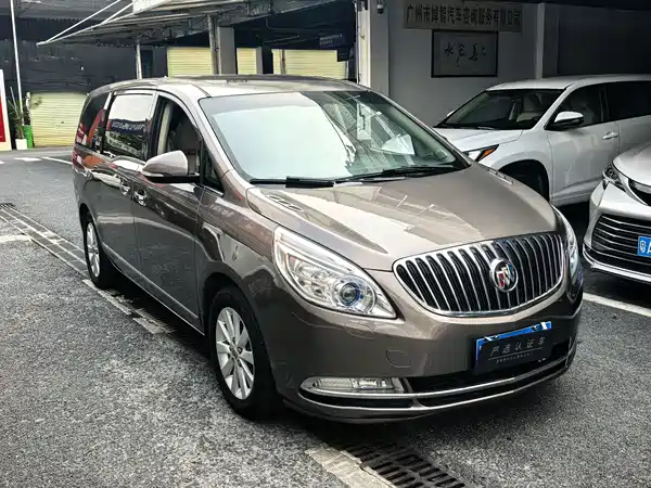 Buick GL8 2013