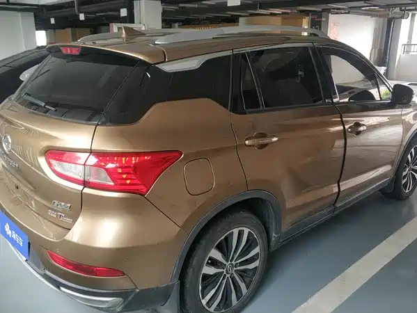 GAC Trumpchi GS4 2016