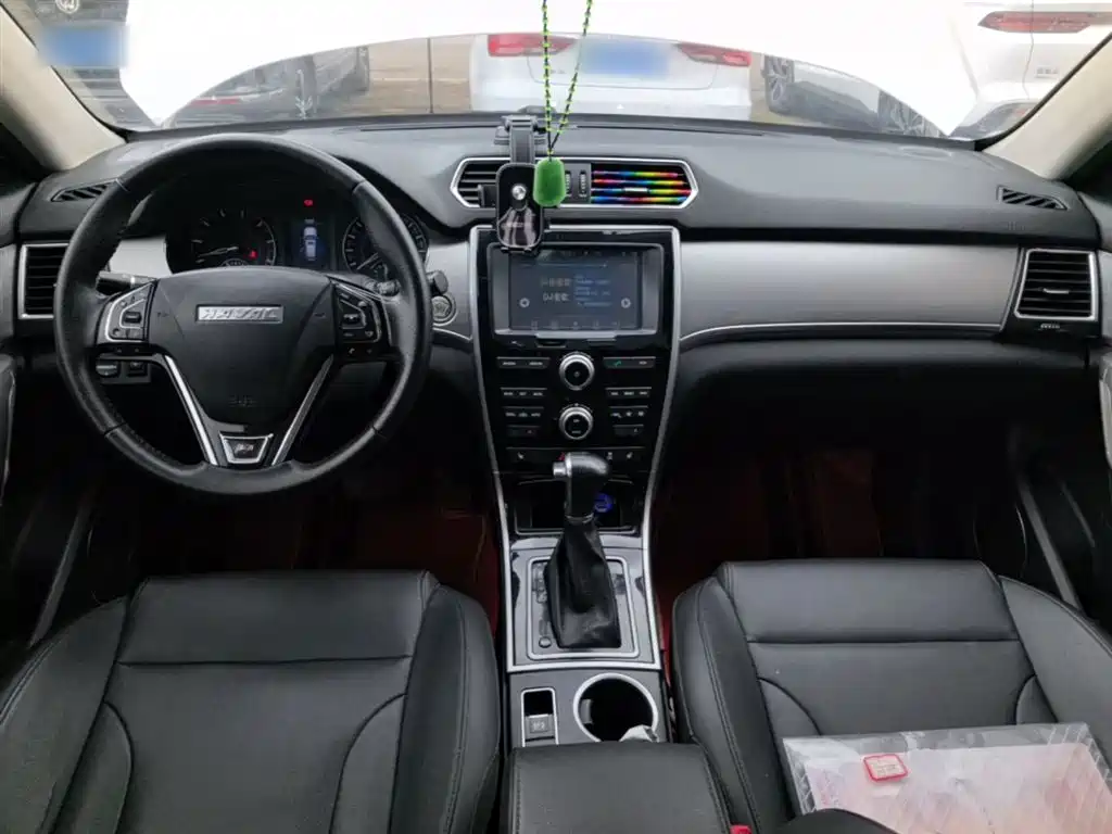 Haval H2 2016 — фото 10
