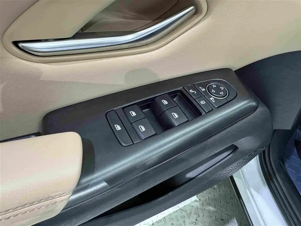BYD Song Pro New Energy 2025 — фото 11