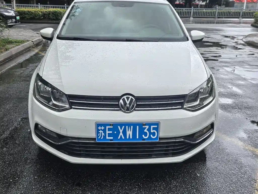 Volkswagen Polo 2015