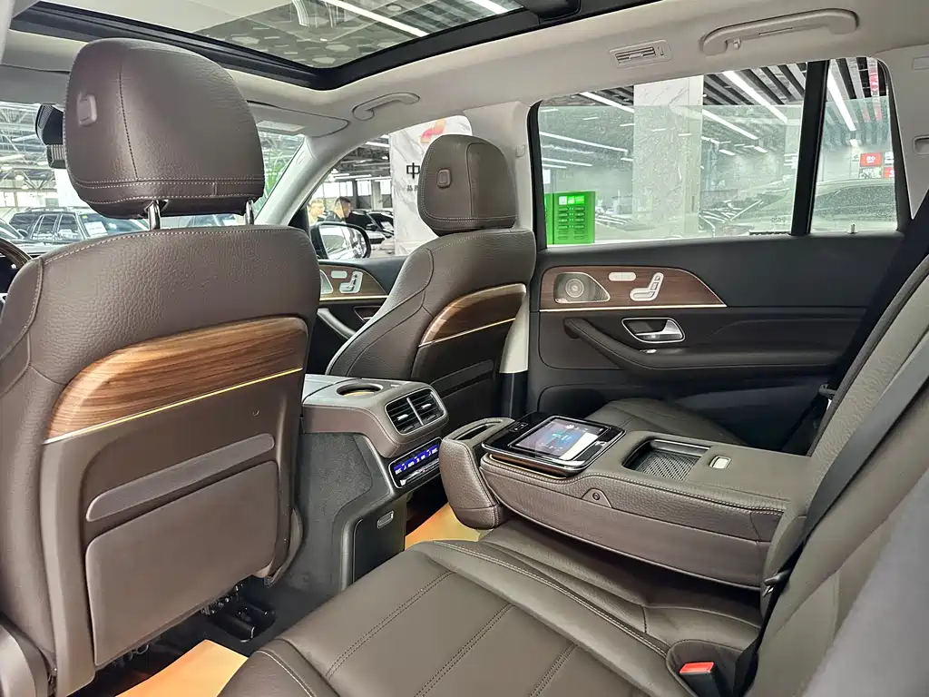 Mercedes-Benz GLS 2024 — фото 22