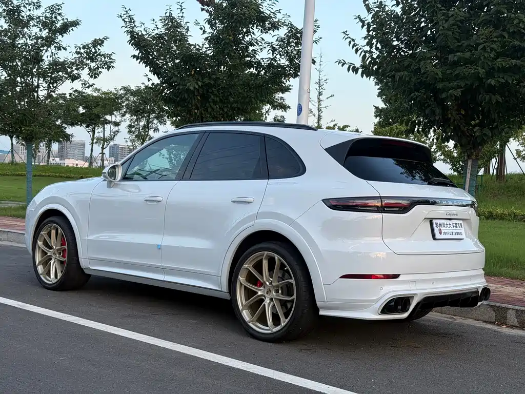 Porsche Cayenne 2018 — фото 4