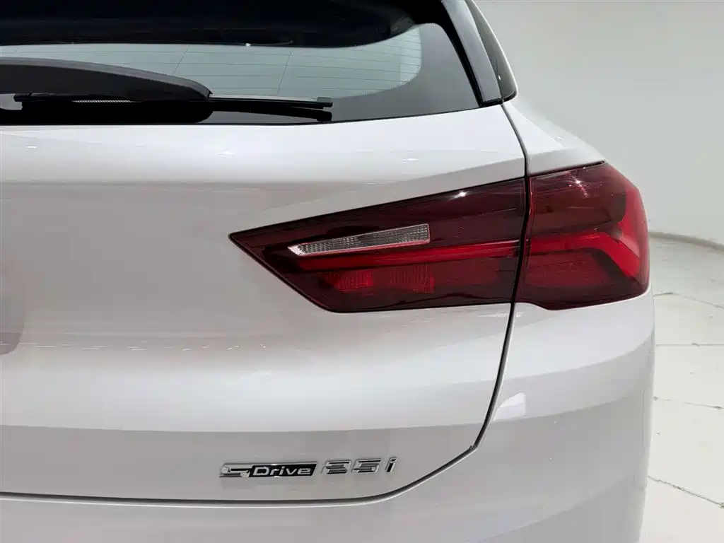 BMW X2 2023 — фото 10