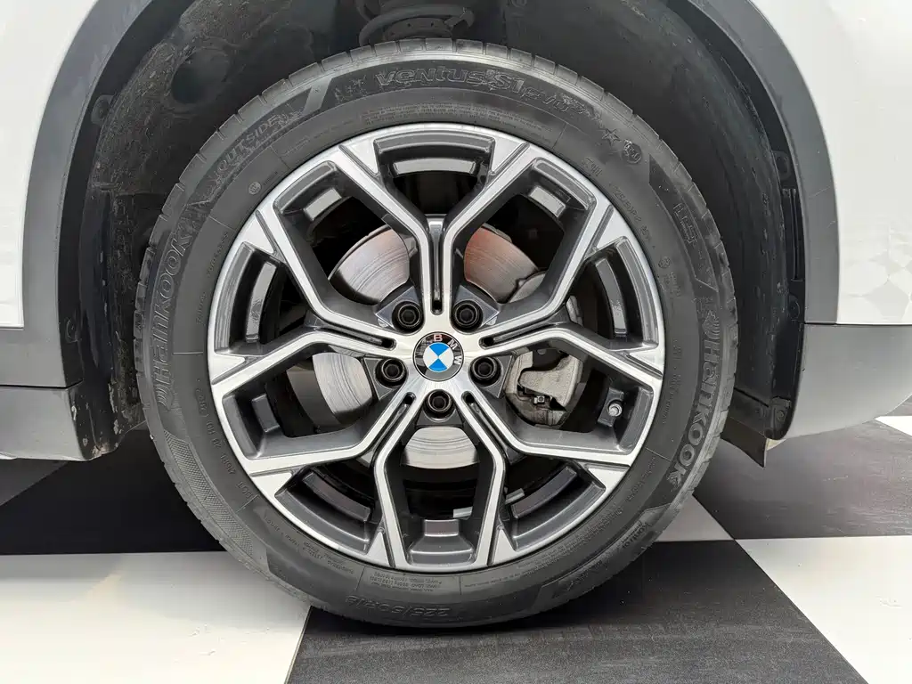 BMW X1 2022 — фото 25