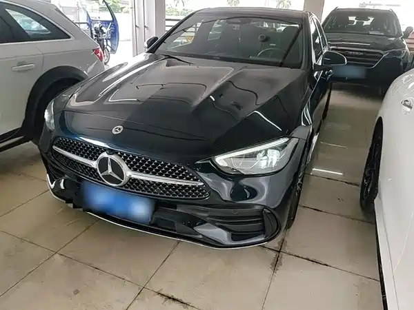 Mercedes-Benz C-Class 2024
