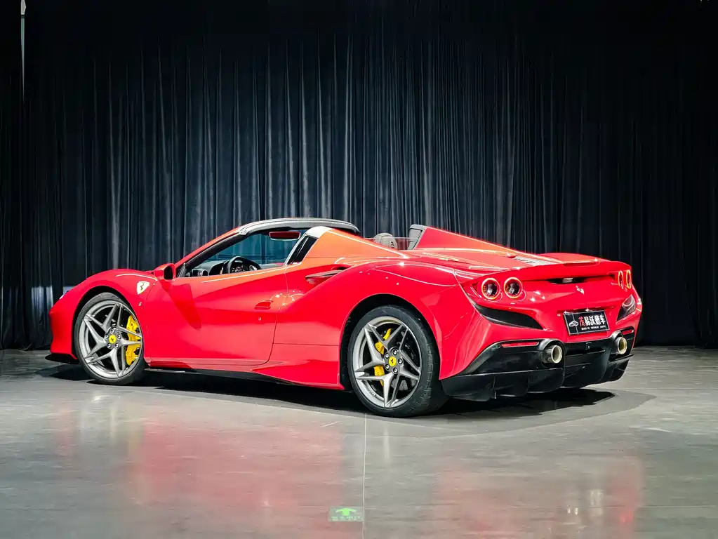 Ferrari F8 2020 — фото 7