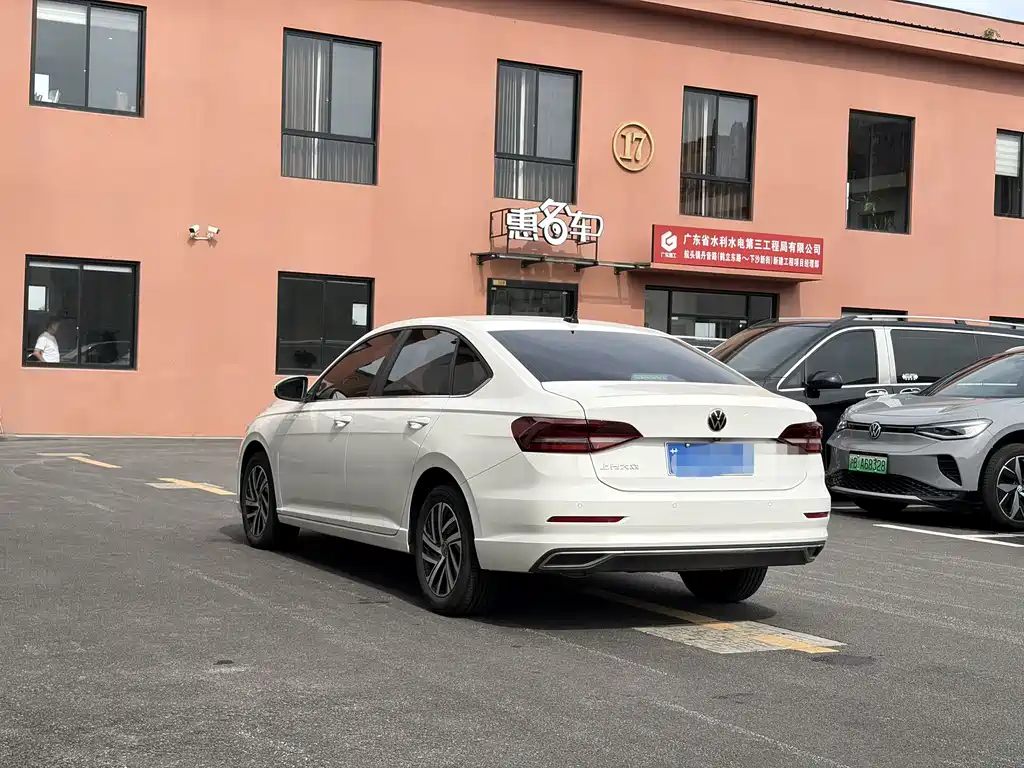 Volkswagen Lavida 2022