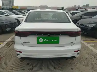 Geely Emgrand 2023