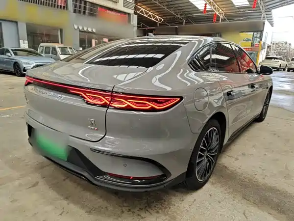 BYD Han 2025
