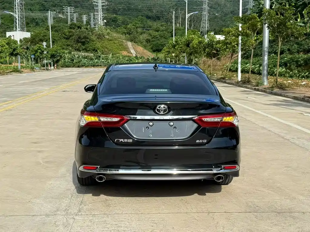Toyota Camry 2024 — фото 9