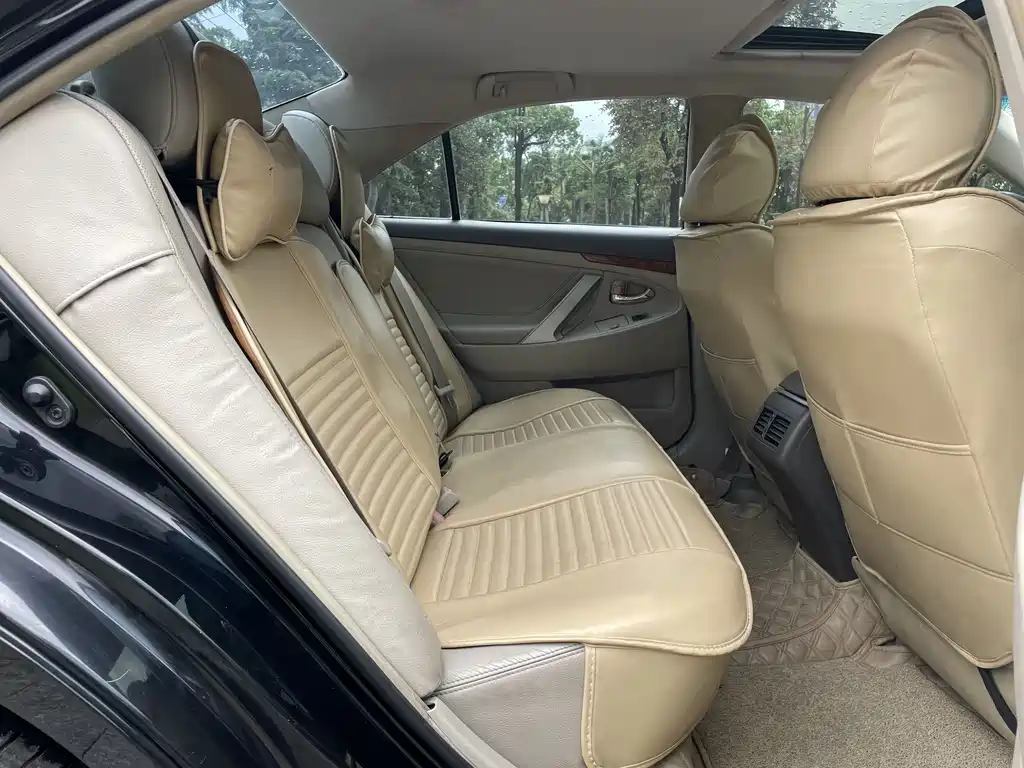 Toyota Camry 2008 — фото 10