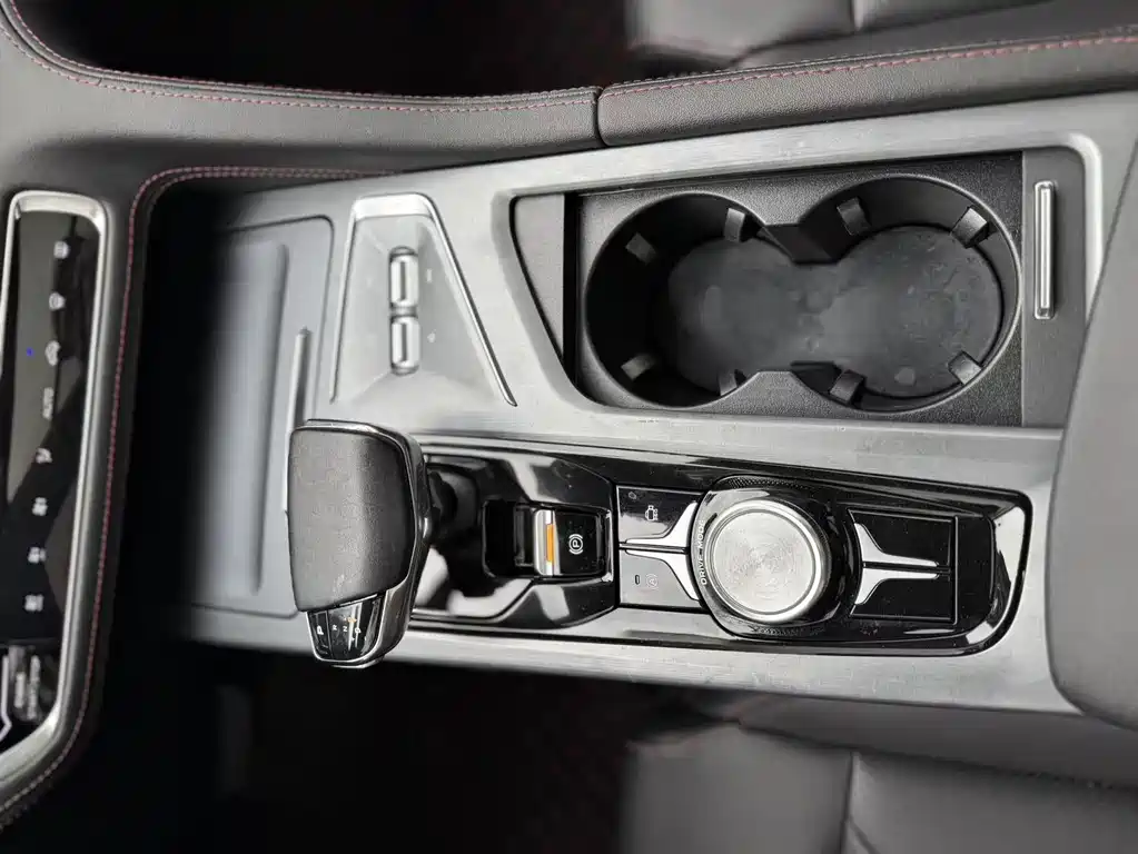 Changan CS75PLUS 2021 — фото 11