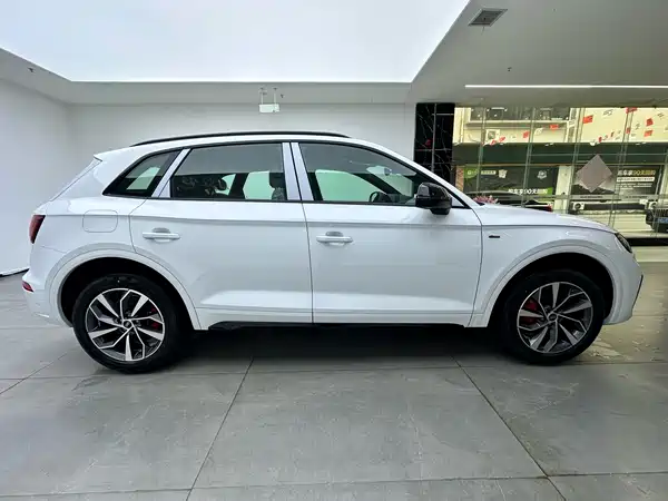 Audi Q5L 2024