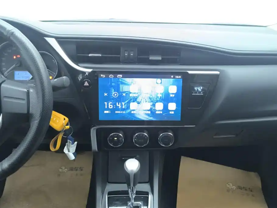 Toyota Corolla 2018 — фото 13